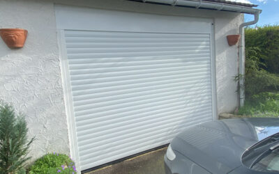 Porte de garage enroulable motorisé en aluminium