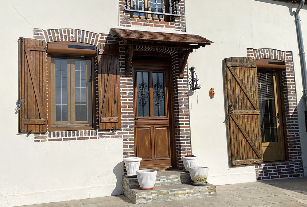 Fourniture et pose de volets roulants solaires à Aillant sur Tholon