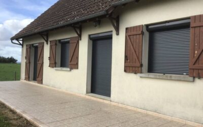 Volets roulants solaires en aluminium isolé à Mont-Saint-Sulpice (89)